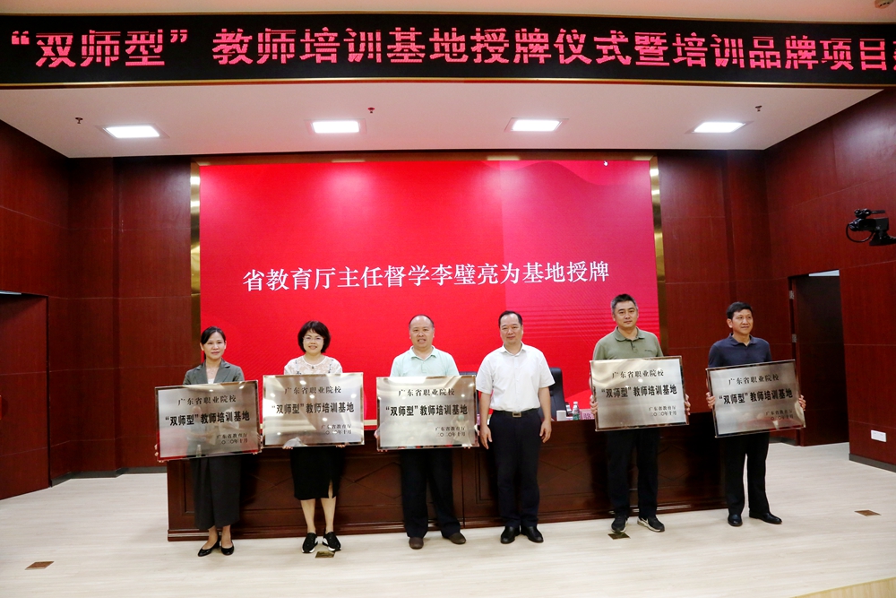 365���й�˾(Ӣ��)����-�ٷ���վ