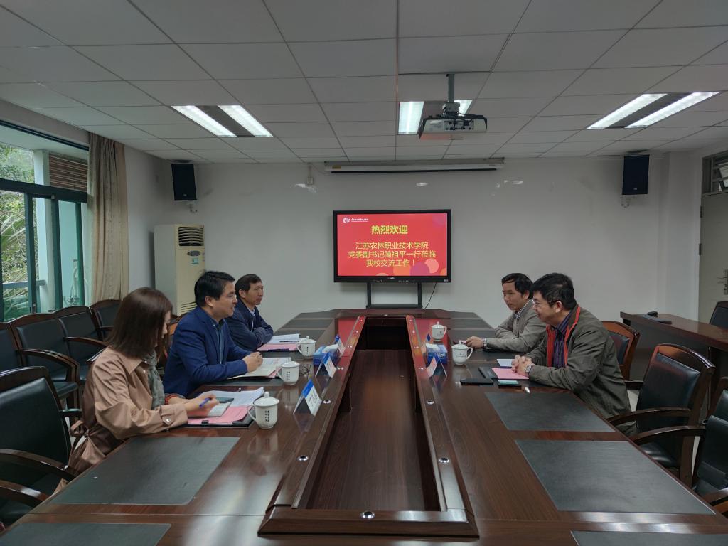 EF798CFD98FE593F81213A6D71B_5EE8F4A6_153B3