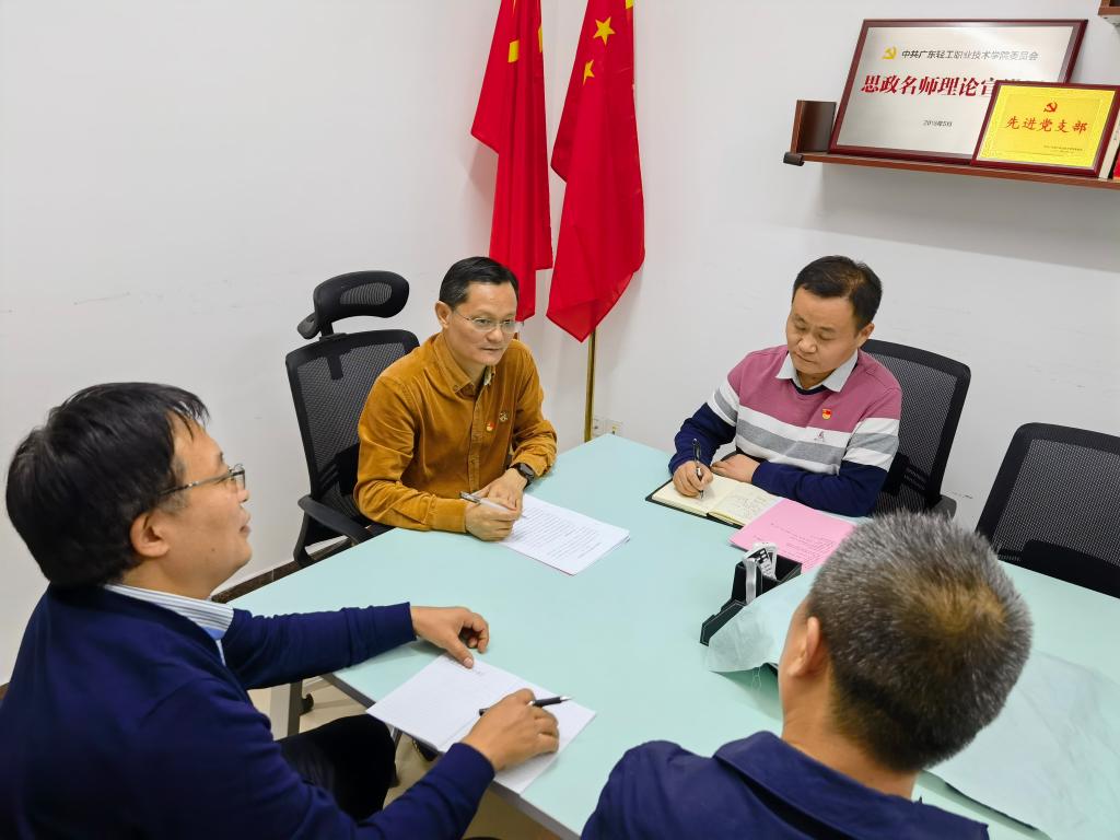 4892E6796D7C02A2EA6B855F61B_5CEC2728_14222 4892E6796D7C02A2EA6B855F61B_5CEC2728_14222