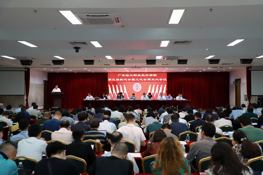 C1C6CF974176055D1EC9A8F6F04_18725B15_2C04A