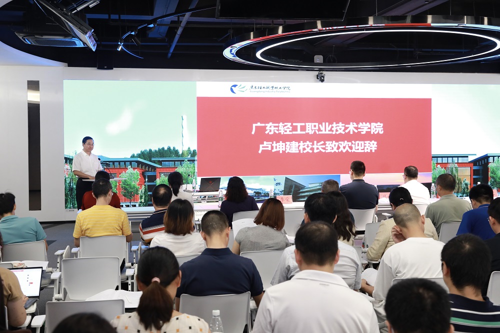 8BCB2F8EFB6E905D65AC7F901BB_9AD70C5F_39486 8BCB2F8EFB6E905D65AC7F901BB_9AD70C5F_39486