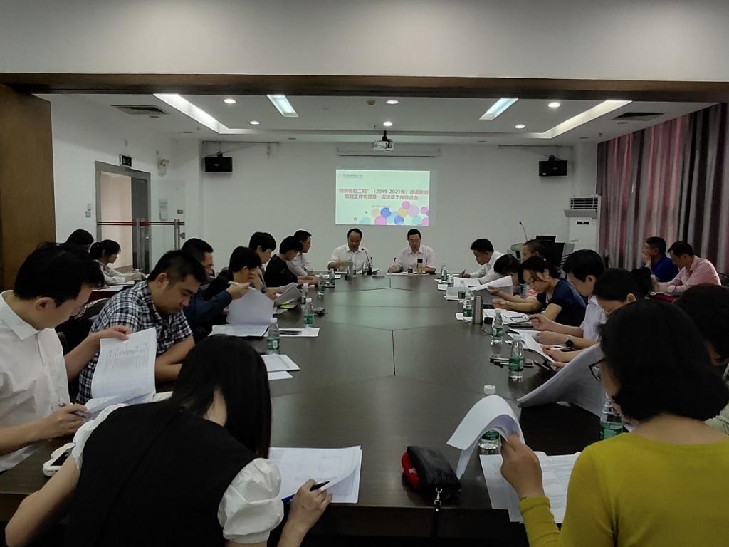 07DEA21A660A7DB290CBAAF78A4_FC8EFF2E_1400E