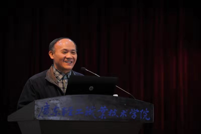 365���й�˾(Ӣ��)����-�ٷ���վ