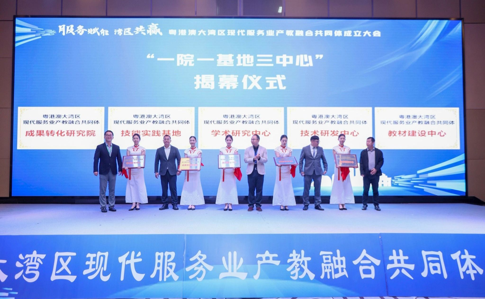 74D9C03A492035A92571CCC6E07_5A6017D0_3F905