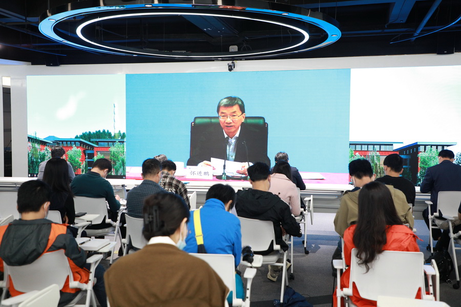 55B4AA0EF0C094EECC9BDB9A574_CAEEE518_3362F