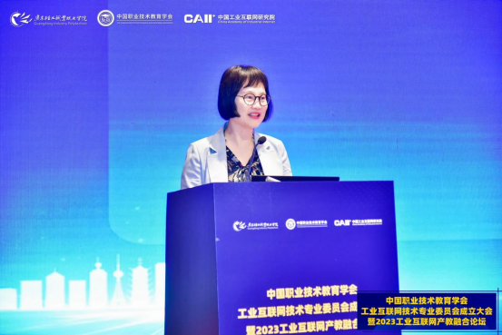 73DF0C9744FD6A7EE42C3AF95D0_5382E9FC_C7B4A