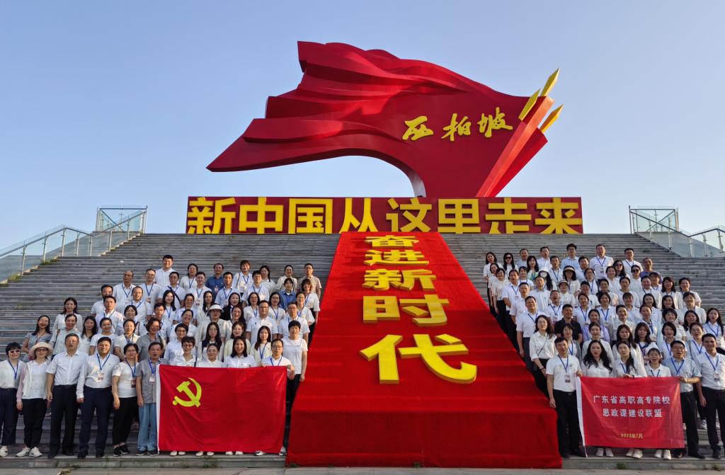 3993A5F64BD3361BE63DD5A2A3F_41231924_18B13