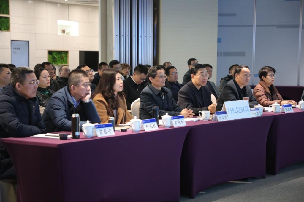 365ÉÏÊй«Ë¾(Ó¢¹ú)¼¯ÍÅ-¹Ù·½ÍøÕ¾