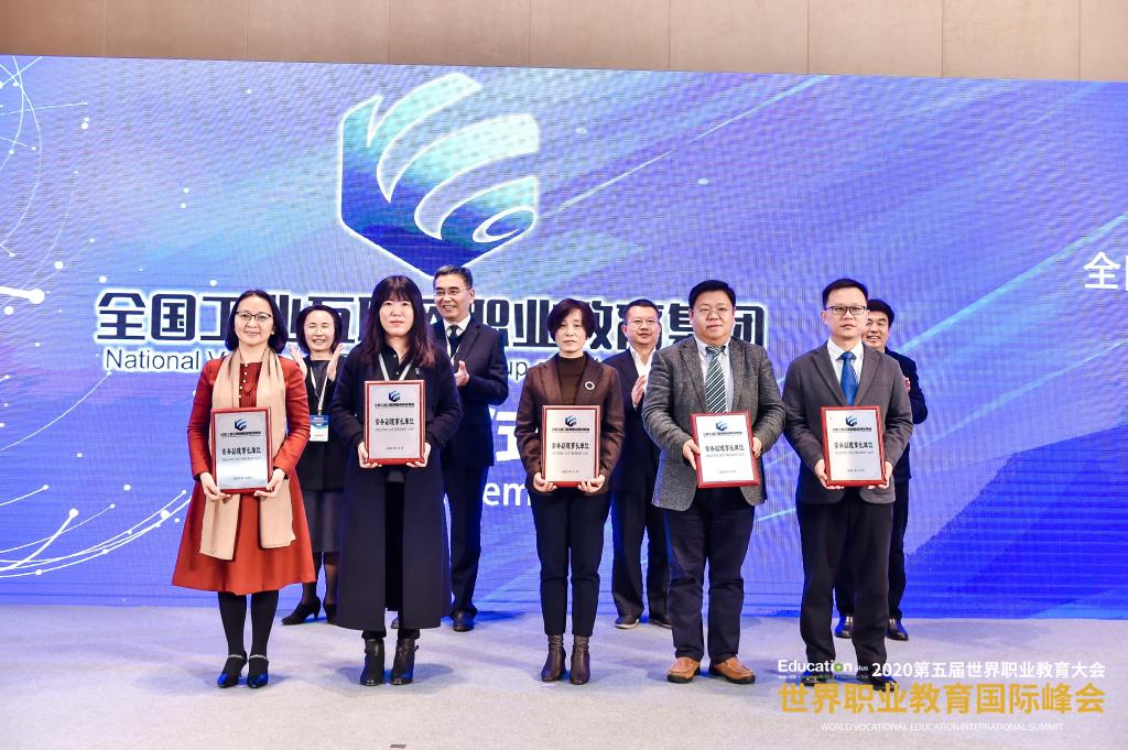 8A4D902A95EAE7FF07A3C0B15B0_073DE429_1EE0A 8A4D902A95EAE7FF07A3C0B15B0_073DE429_1EE0A