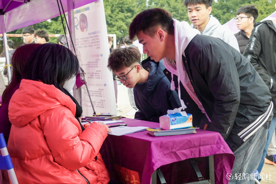 FCB2F4634F54F47FA8AB0AAF81C_30385A98_3A828