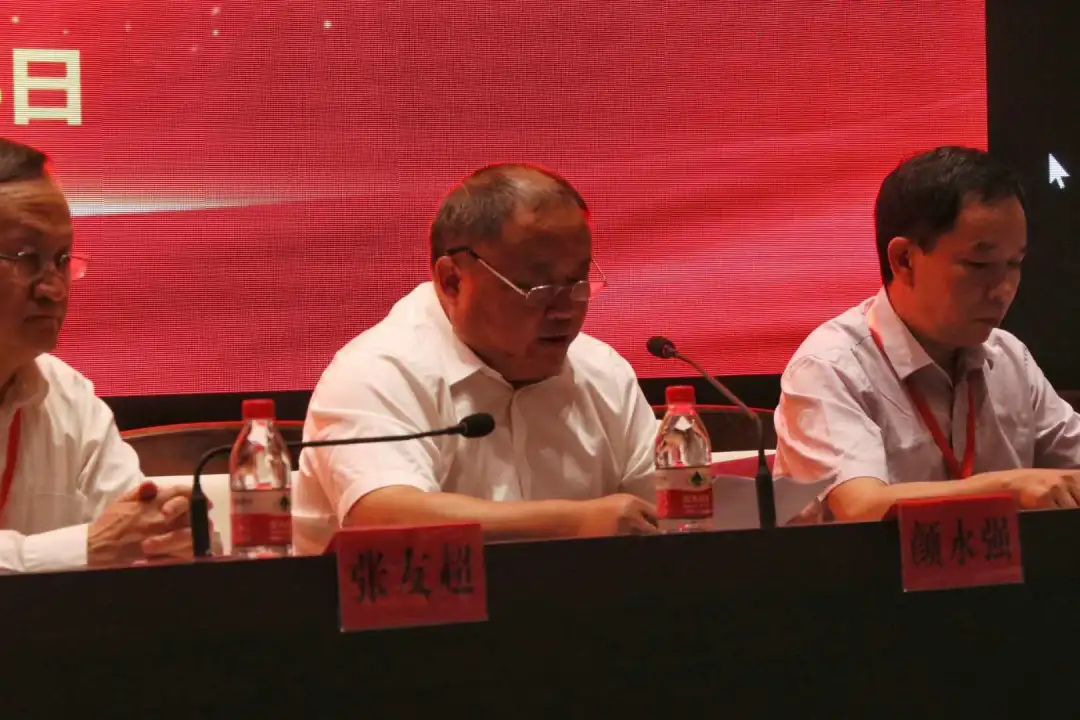 365���й�˾(Ӣ��)����-�ٷ���վ