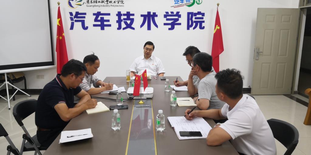 701E7052E1A49D774D3332800C7_5F4CA587_F33B