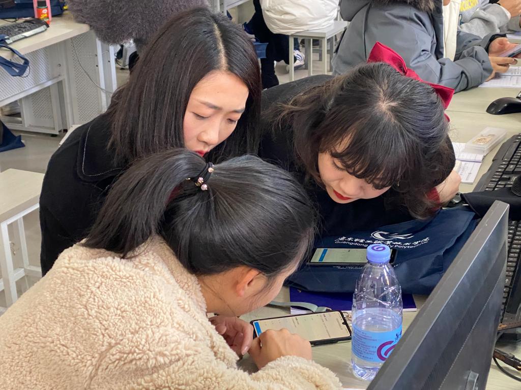 CEDD4AFD8ECE27A609BF5C00DE1_78F2F6F9_1FD0E