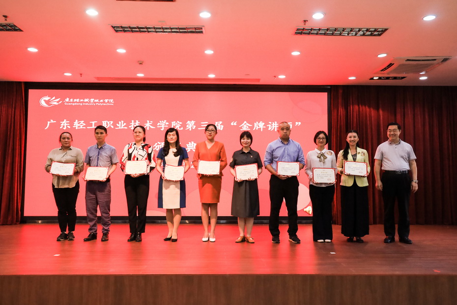 08D33985389909AC1A797E15BB9_12CCFE2B_32C15