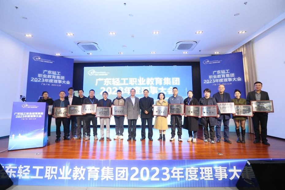 56BF36A3DA44C6A1F5CDC97C47C_80A077BA_6F275