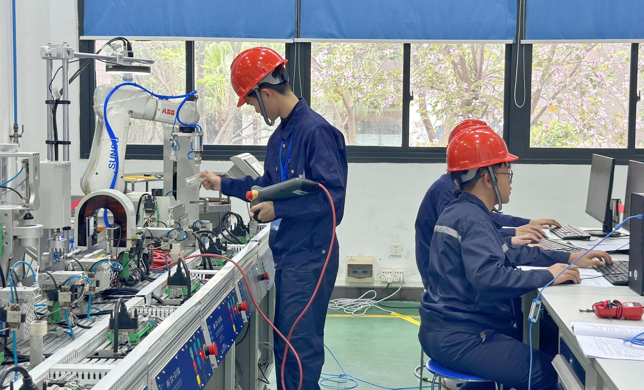 DD1E5850B180EEE04F350DB1E57_BBA3AB5E_6ECD1