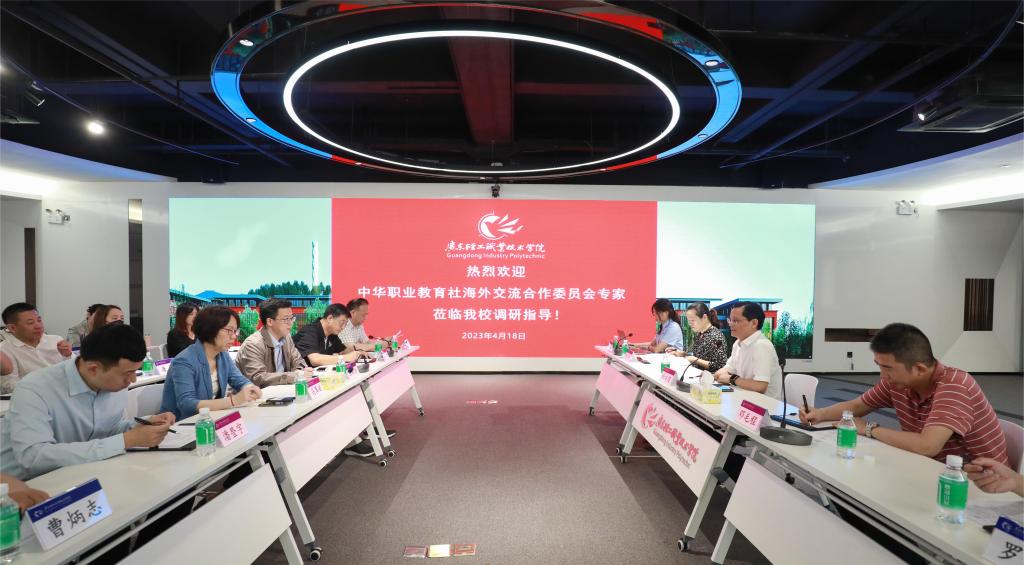 F32B172F1C42887E111DBBF779D_5932E84E_14DA5