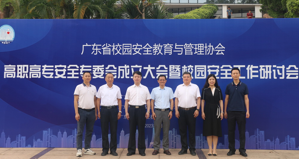 8A462D19E73E4C5E30C2F594F20_AD48082D_322DE