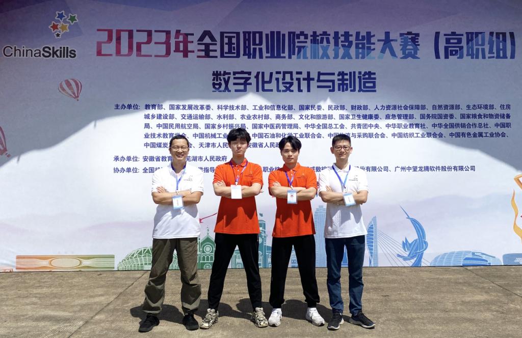 AE3B04DE51A97CBB69D37547797_FB9E3D87_1A852