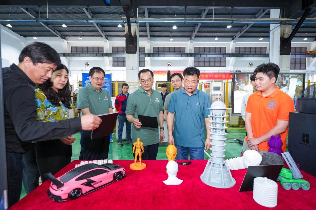 008DC157D34B2B7FF2573903452_411DDFE3_1FC78