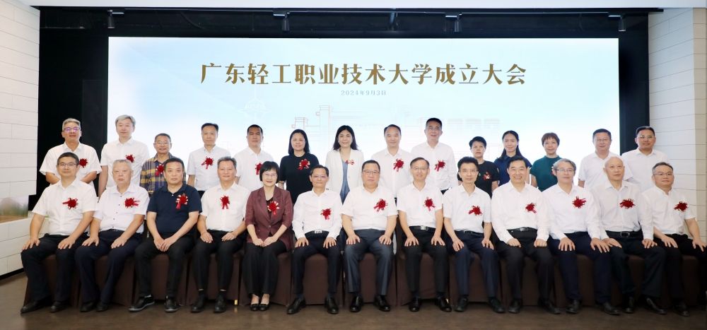 7B8DBD9BBB72D18BEAF1D77E093_1B315211_11CCF